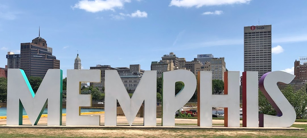 Downtown memphis image from Mud Island